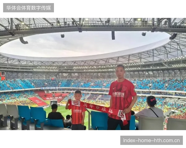 苏亚雷斯接手后尝试多种换人组合，武汉三镇力求改变颓势